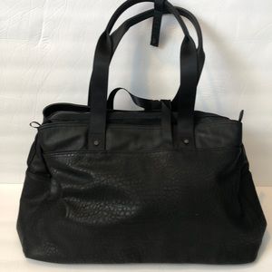 Lululemon Black Om The Day Bag EUC